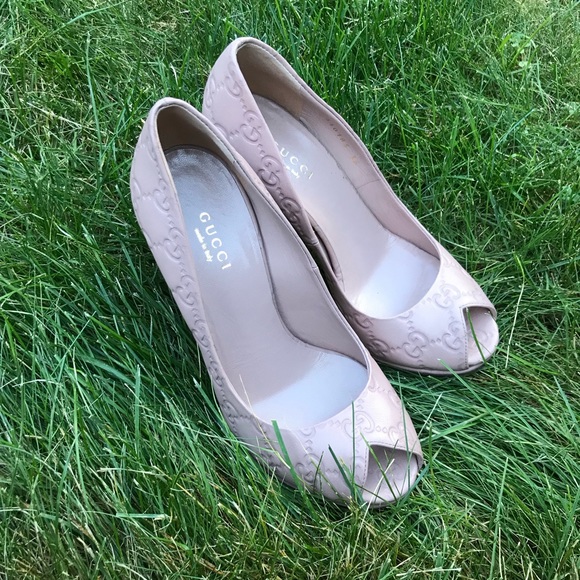 Gucci Peep Toe Shoe 36